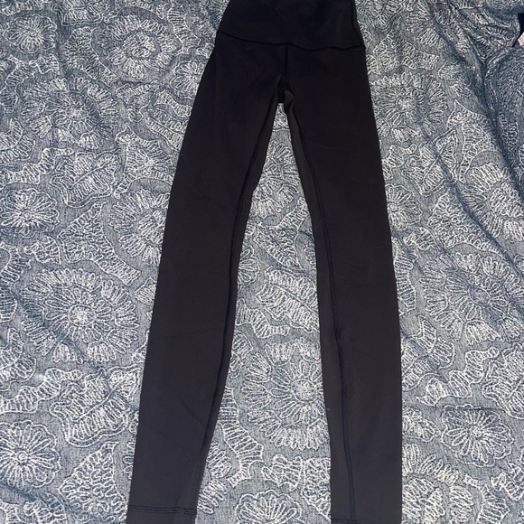 Lululemon leggings size 2 - Picture 1 of 3